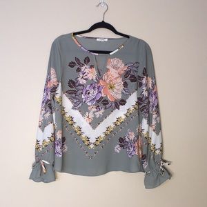 Maurice’s Pale Green Floral Top